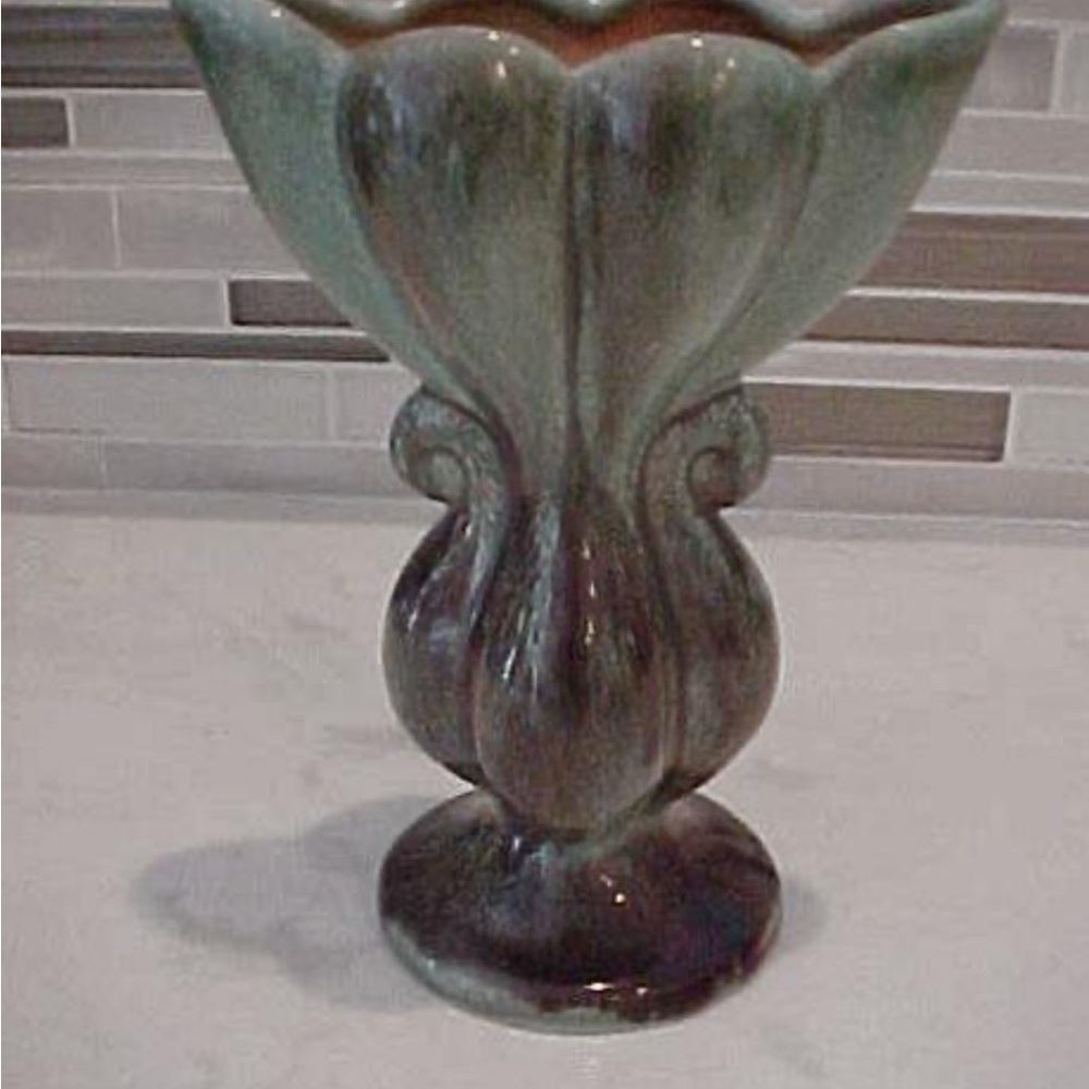 VINTAGE GONDER USA POTTERY 7 1/4" TALL VASE E-6 ART DECO POTTERY